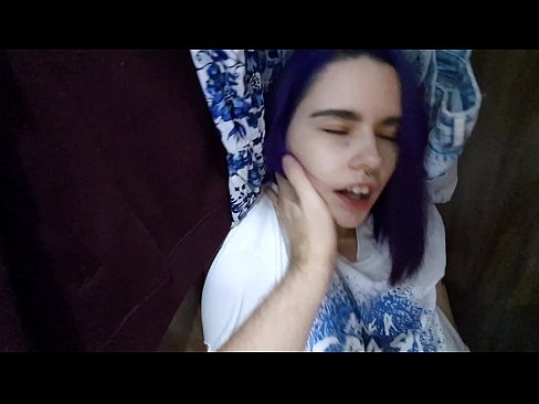 ❤️ Fant min søster i skapet og hjalp henne med å komme ❤️ Kvalitetssex på porno no.hentaizm.ru ❌